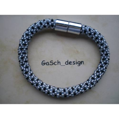 Häkelarmband, gehäkeltes Perlenarmband * Im Glaspalast