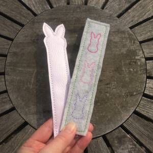 Lesezeichen Ostern Stickdatei  ITH 13x18 Hase Osterhase lesen Buch Bücher für Leseratten und Bücherwürmer Bild 5