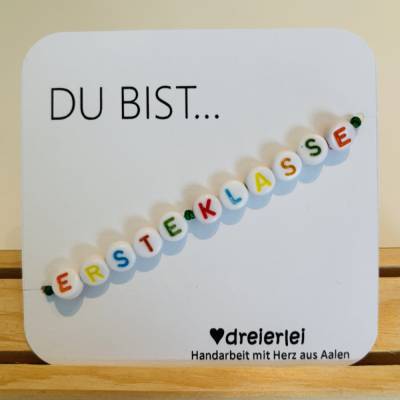 VERSANDFERTIG Erste Klasse Armband bunt – Perfekte Schultüten-Überraschung