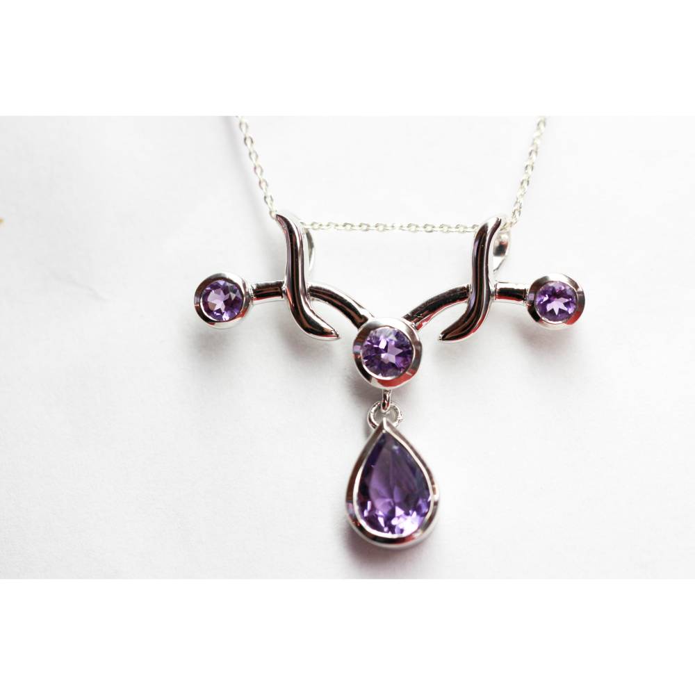 Edler 2,8 Carat Amethyst Anhänger 925 Silber Collier Kette Design