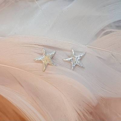 Ohrstecker 5zackiger Stern aus 999 Silber – handgefertigt, eismatt gekratzt