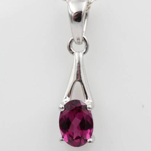 seltener 0,72  Carat Rhodolith Anhänger 925 Silber Colllier Kette