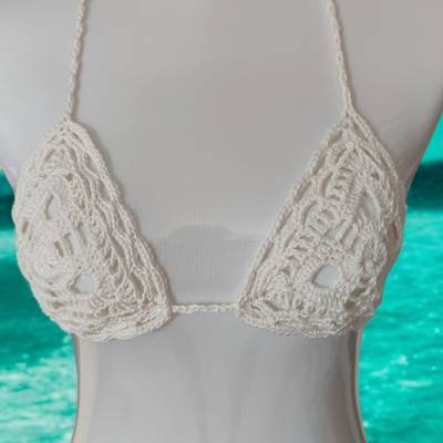 Bikini Oberteil im Boho Stil, gehäkelt, Handarbeit 