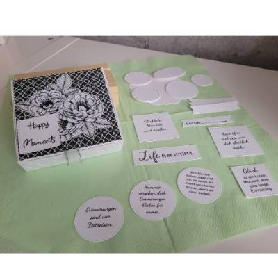 Geschenkbox schwarz/weiß mit Leporello-Fotoalbum, zum selbstgestalten und verschenken, Minialbum