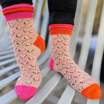 Strick-Anleitung Socken PELA (DE)