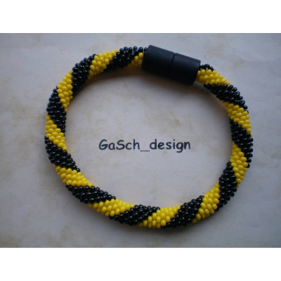 Häkelarmband, gehäkeltes Perlenarmband * Borussen-Biene Fanclub