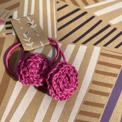 2 Haargummi im Set Rose Haarschmuck Baumwolle gehäkelt Mädchen Geschenk Ostern Geburtstag Rose braun beige weiß
