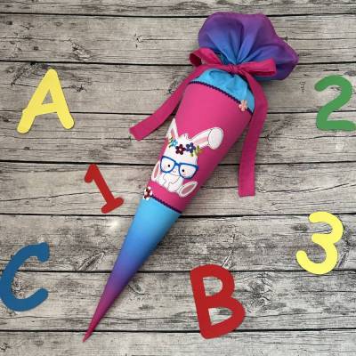 zauberhafte Schultüte / Zuckertüte mit Hase auf Farbverlauf Pink Türkis