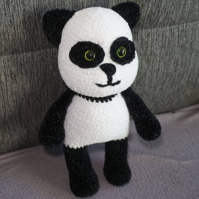 Häkelanleitung für den niedlichen Panda Kuma
