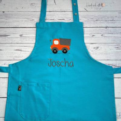 Kinder Schürze mit Motiv und Namen bestickt I personalisierte Kinderschürze I Latzschürze für Kinder Geschenkidee Junge