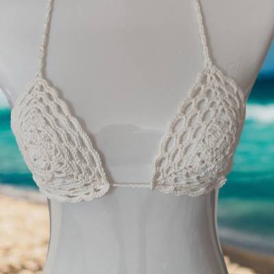 Bikini Oberteil im Boho Stil, gehäkelt, Handarbeit