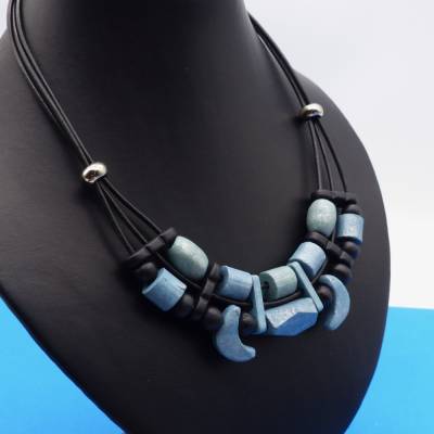Keramikkette, Monde, blau silber schwarz, Collier, Lederkette, Statementkette, Halskette; Keramikschmuck, Handarbeit