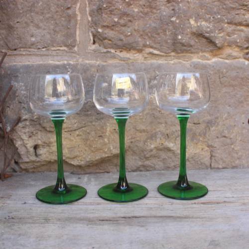 3 Weingläser grüner Stiel Luminarc France 70er Jahre