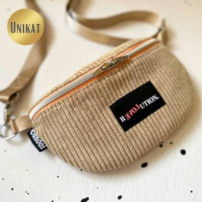 Unikat / Trendy Crossbag / Crossbody / HipBag / Bauchtasche / Gürteltasche / Umhängetasche aus Cord in Beige