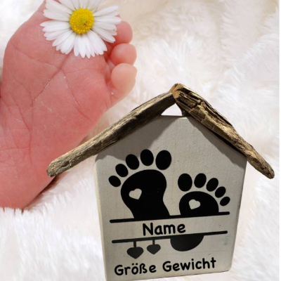 Personalisierte Deko-Häuser aus Holz – Handmade Babygeschenke mit Namen & Treibholz Deko