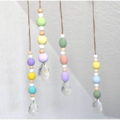 Suncatcher Pastell – 4 Sonnenfänger mit Kristalltropfen & Holzperlen zum Sonderpreis