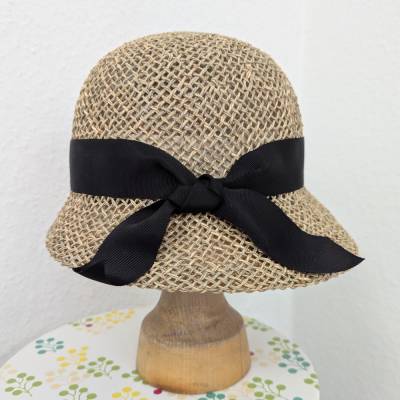 Cloche Seagrass mit schwarzer Ripsbandschleife