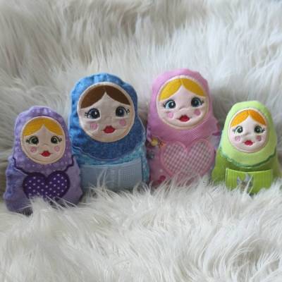 Stickdatei Matroschka Puppe In the Hoop Set 2520 für 13x18 Rahmen – Design-by-Jasmina