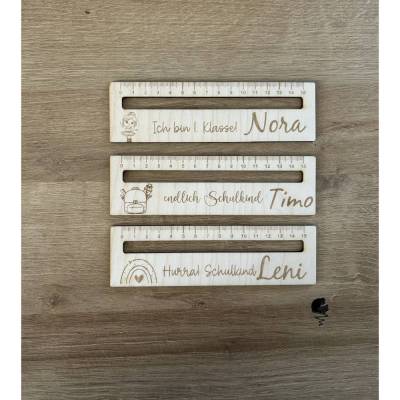 Personalisierte Lesehilfe mit Lineal aus Holz Geschenk zur Einschulung/Schulanfang