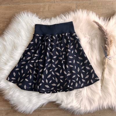 Drehrock Gr. 134 - Federn dunkelblau