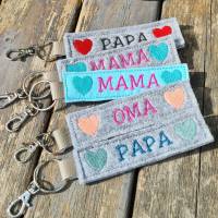 Stickdatei Anhänger Mama Papa Oma Opa Bild 1
