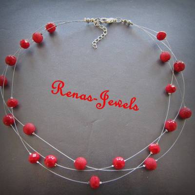 Kurze dreireihige Perlenkette rot silberfarben – handgefertigte Halskette mit Glaswachsperlen