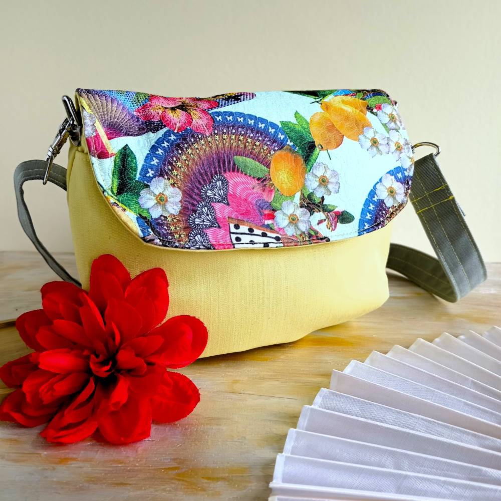 Umhängetasche Damen Handtasche Clutch BZNA Berlin Bag Lola Rosa