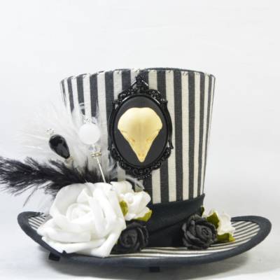 Mini-Hütchen - Gothic Fascinator Vogelschädel-Kamee Federn Rosen Streifen