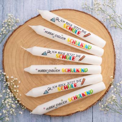 Einschulungskerze – Bunte Stabkerze mit Spruch für Schulanfang, 18 cm hoch