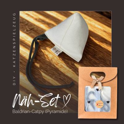 DIY-Nähset Catpy Pyramide – Baldrian-Katzenspielzeug zum Selbernähen