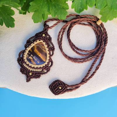 Makramee-Halskette mit Butterfly-Jaspis