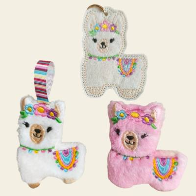 Stickdatei Lama Schlüsselanhänger ITH Kuscheltier für 10x10 Rahmen – Sofort Download