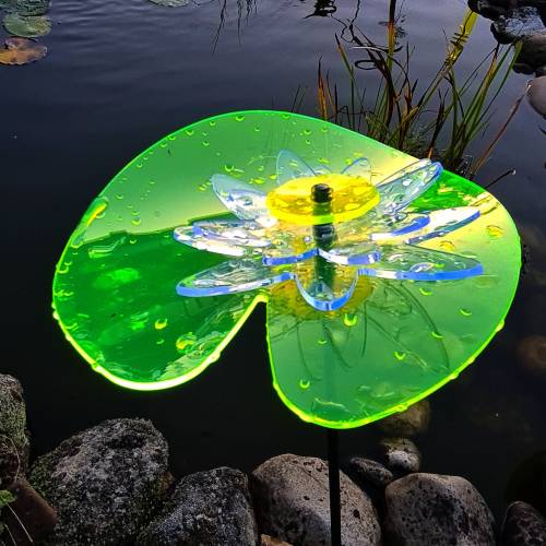 SunForm-Design: leuchtende Seerose, Sonnenfänger, sehr groß, Gartendeko, Gartenstecker, Geschenkidee