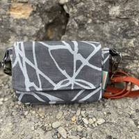 kleine Kantarella -Naht&Schnitt Handtasche Bild 5