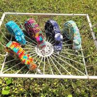 Mit Blümchen ... lange Schlüsselbänder & Karabiner :)