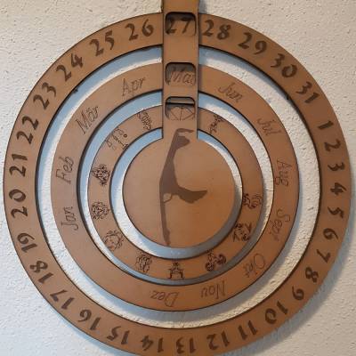 Ewiger Kalender aus Holz – Wanddeko mit Sternzeichen