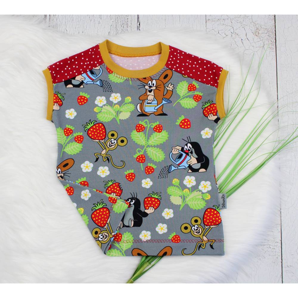 Maulwurf T-Shirt Easy Peasy Pauli Erdbeerfeld