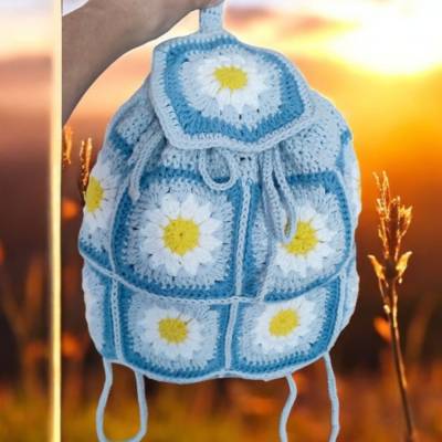 Rucksack aus Grannysquare, aufwendige Handarbeit