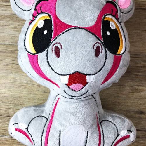 Stickdatei ITH Nilpferd Dipsi für Rahmen 16×26cm, Maschinenstickerei, ITH Stickmuster mit Tiermotiv