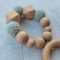 Handgemachtes 4-tlg. Set – Hose Gr. 50/56, Schmusetuch, Greifling&Holzschild Türkis Bild 4