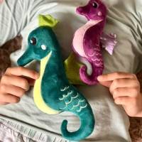 Stickdatei ITH Seepferdchen Kuscheltier Bild 3