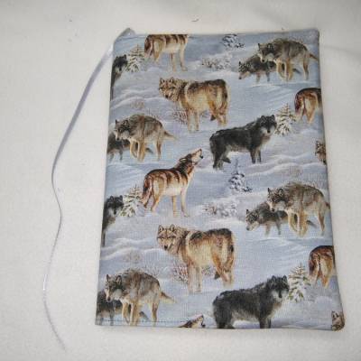 Buchhülle„Wölfe“,Buchschutz,Umschlag,Schutzumschlag,Geschenkverpackung,Buchgeschenk,Lesezeichen