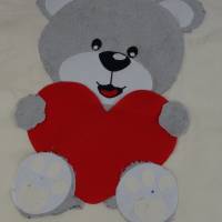 Krabbeldecke Patchwork mit appliziertem Teddy und Herz mit Namen Bild 7