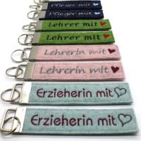 Stickdatei ITH Schlüsselanhänger Lehrer Kollegen Helfer Pfleger Erzieher Bild 2