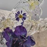 Schmetterling mit Blüten lila-weiß/ LED Lichtsockel Bild 3