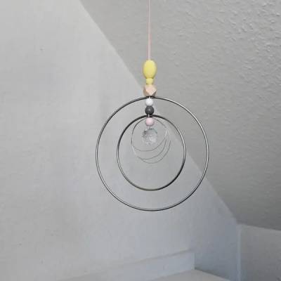 Suncatcher Boho Kristallkugel mit 2 Metallringen & Holzperlen – Sonnenfänger Sale