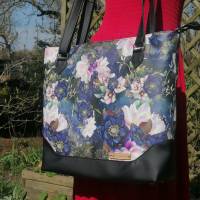 Große Handgemachte Kunstleder Tasche – Florale Schultertasche – Elegante Tote Bag mit Baumwollfutter – Statement-Tasche Bild 1