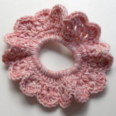 Häkelanleitung für einen coolen Haargummi