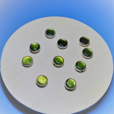 10 Fensterperlen, hellgrün, silber, Drops, Glasperlen, Schliffperlen, böhmische Glasperlen, Schmuckgestaltung, Perlenset