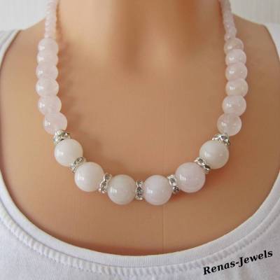 Handgefertigte Rosenquarz Edelsteinkette – Kurzes Collier aus rosa Perlen & silberfarbenen Elementen